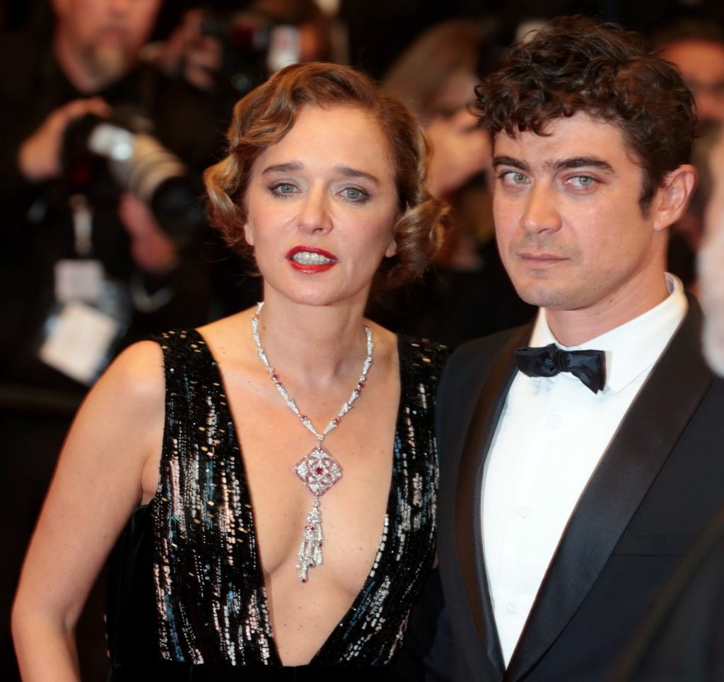 Golino e Scamarcio, a Cannes insieme sul red carpet ma ...