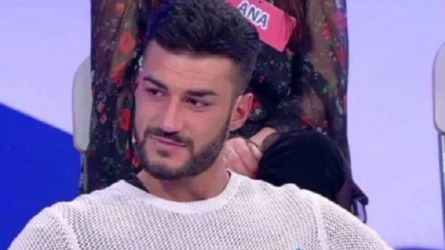 Lorenzo Riccardi commenta Sara Affi Fella e la sua crisi con Luigi