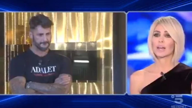 ilary blasi contro fabrizio corona