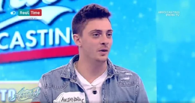 Alessandro Casillo nuovo concorrente di Amici 18? Ecco chi è il cantante