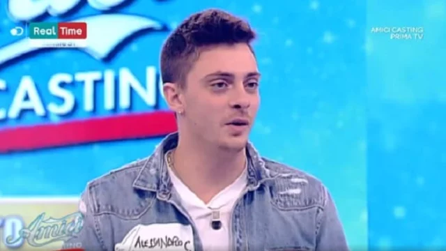 Alessandro Casillo nuovo concorrente di Amici 18? Ecco chi è il cantante