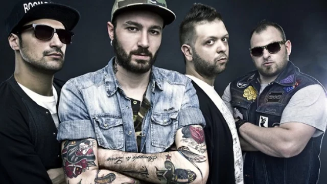 Boomdabash canzone Sanremo 2019 video e testo di Per Un Milione