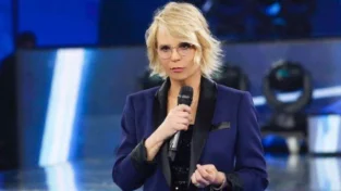 Maria De Filippi commenta lo scandalo Fogli de L'Isola dei Famosi