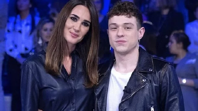 Irama a Verissimo parla della storia con Giulia De Lellis, prima della rottura