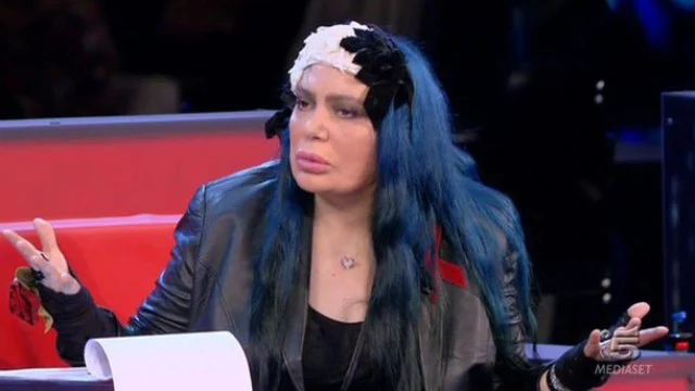 Loredana Bertè giurata al Serale di Amici? Tutte le indiscrezioni