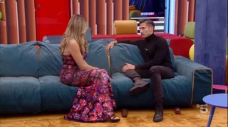 Ivana Icardi si confronta con Gianmarco Onestini e annuncia la pausa con il ragazzo