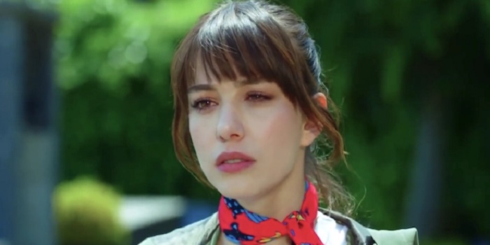 Chi E Ozge Gurel Nazli In Bitter Sweet Eta Instagram Cherry Season