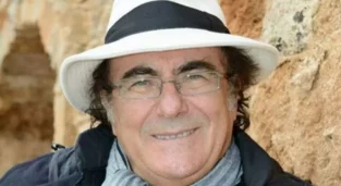 Albano Carrisi: un'estate da single con i figli, i nipoti e il doppio lavoro