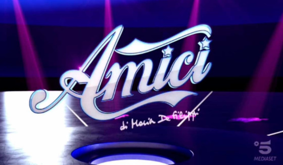 Amici 19