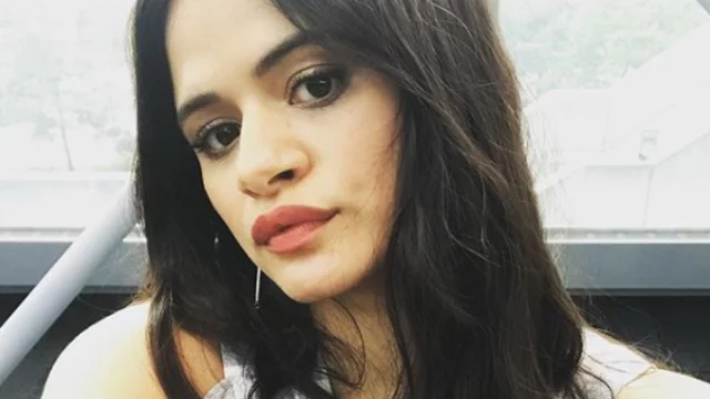 Chi è Melonie Diaz, Mel Pruitt della nuova serie Streghe: età e Instagram