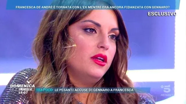 Francesca De Andrè in lacrime tra il complotto della sorella Fabrizia e Giorgio