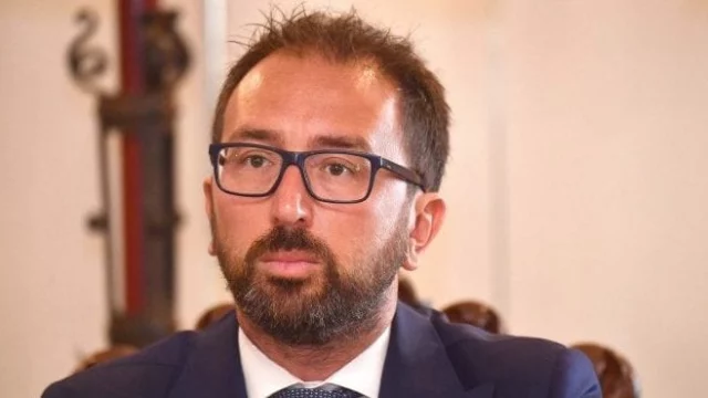 Chi è Alfonso Bonafede, ministro di giustizia del Governo Conte bis