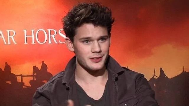 Chi è Jeremy Irvine?