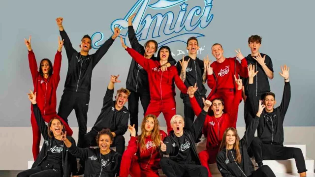 Amici 19