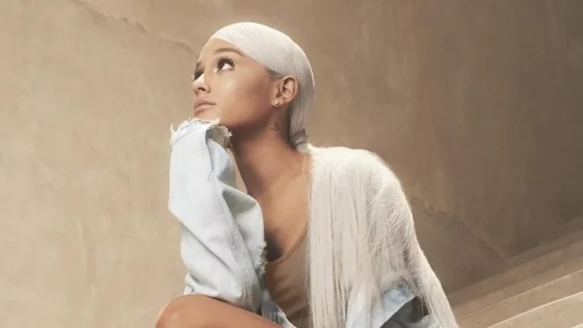 Ariana Grande sta male: la cantante sta pensando di annullare il tour