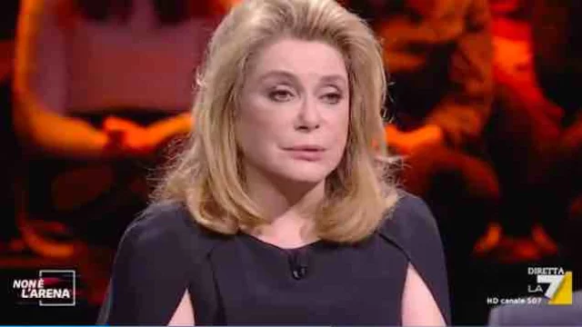 Catherine Deneuve colpita da malore, è in gravi condizioni: ecco cosa è successo