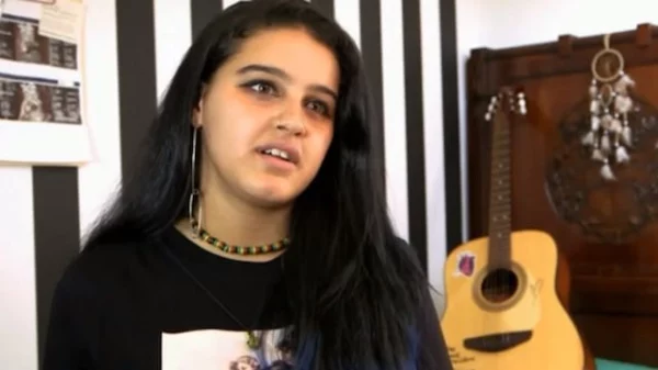 Il Collegio 4: Vilma D'Addario insultata sul web, lei replica con eleganza