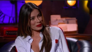 Aida Yespica a Rivelo confessa di aver amato una donna famosa, poi parla del presente con Geppy Lama