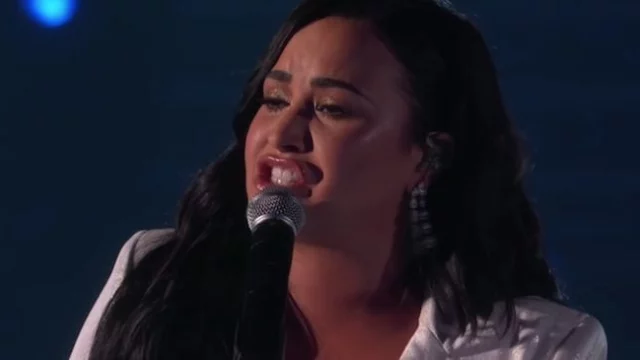 Demi Lovato presenta Anyone, la nuova canzone scritta pochi giorni prima dell'overdose