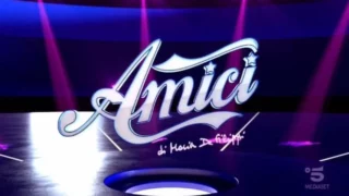 Amici 19: in onda uno speciale sui concorrenti del Serale. I dettagli