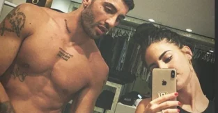 Andrea Iannone vieta a Giulia De Lellis di postare foto di lui sui social? Il gossip