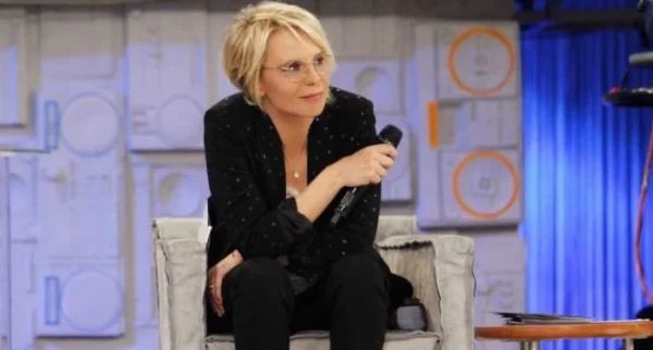 Amici: Nicola Porro replica a Maria De Filippi, facendole le sue scuse