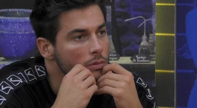 Andrea Denver rivela le confidenze di Andrea Damante su Giulia De Lellis, poi parla della fidanzata e di Adriana Volpe