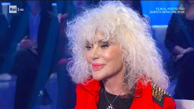 Donatella Rettore racconta la convalescenza dopo la malattia: ecco come sta oggi la cantante