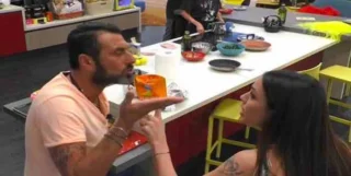 Teresanna VS Sossio: ennesimo scontro al veleno al GF Vip. Ecco cosa è successo