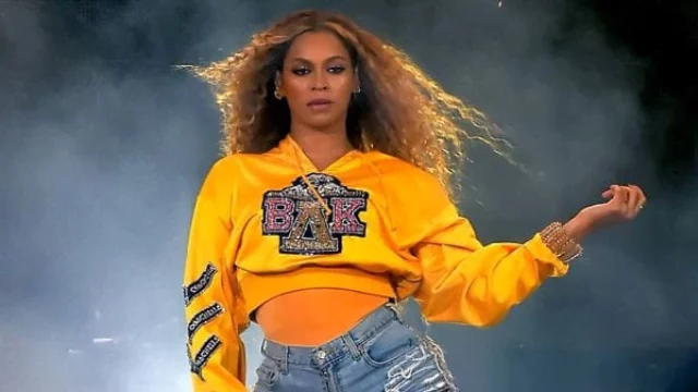 Beyoncé dona 6 milioni di dollari per aiutare chi combatte contro il Coronavirus