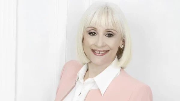 Raffaella Carrà torna con A Raccontare Comincia Tu: i possibili ospiti