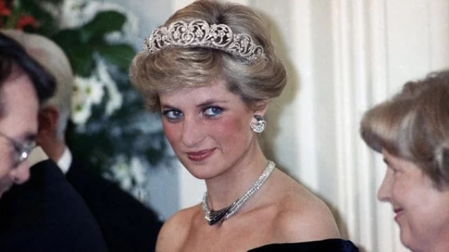 Lady Diana ha tentato il suicidio per 4 volte: arriva il documentario choc