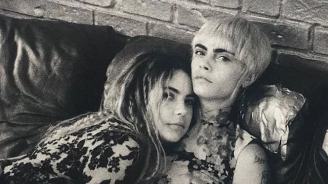 Cara Delevingne e Ashley Benson di nuovo insieme? Un gesto fa sperare i fan