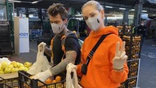 Fedez e Chiara Ferragni aiutano gli anziani in difficoltà: il bellissimo gesto dei Ferragnez