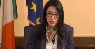 Maturità 2020: il ministro Lucia Azzolina spiega come si svolgeranno gli esami e quando è previsto il rientro a scuola