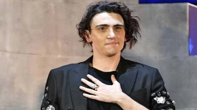 Michele Bravi nel cast di Amici 20? Il cantante potrebbe essere una presenza fissa del talent