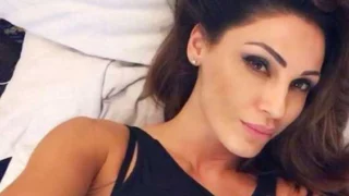 Anna Tatangelo sorprende tutti: cambio look per la cantante, che prende una decisione (FOTO)