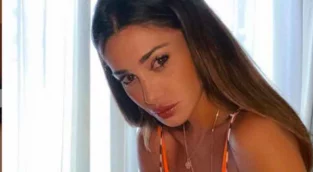 Belen Rodriguez: lungo sfogo sull'amore. Arriva la risposta di Simona Ventura