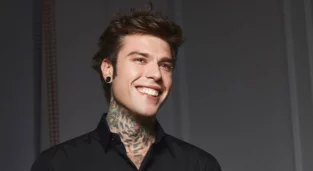 Fedez programma dei concerti speciali e commenta la giuria di X Factor