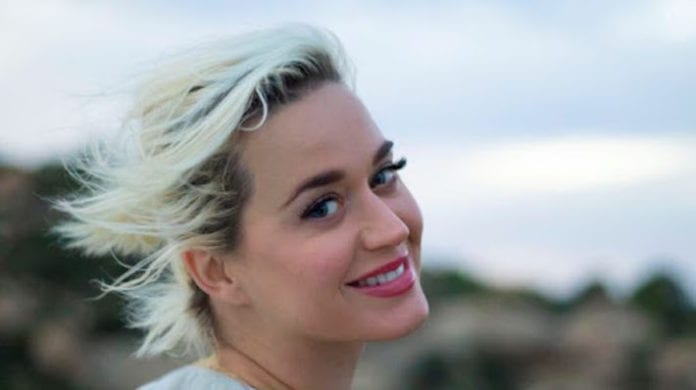 Katy Perry svela di aver pensato al suicidio: il forte racconto della cantante