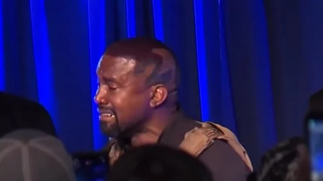 Kanye West in lacrime al suo primo comizio elettorale: il discorso