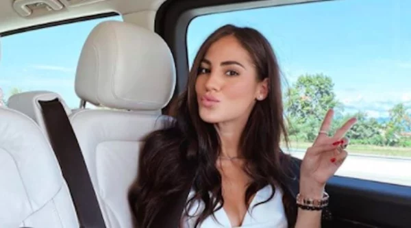 Giulia De Lellis su Instagram svela l'esito del tampone ai fan