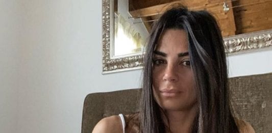 Serena Enardu: a fuoco l'auto dell'influencer, che si sfoga su Instagram