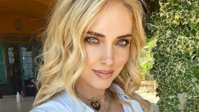 Chiara Ferragni asfalta un’omofoba e parla dell’educazione di Leone