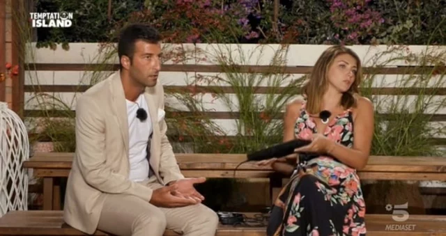 Anna e Gennaro falò di confronto a Temptation Island 8: cosa è successo