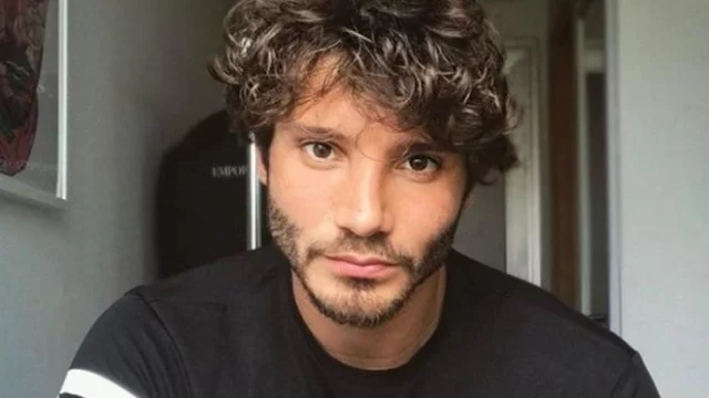 Stefano De Martino ha una nuova fiamma: chi è e come si sono conosciuti