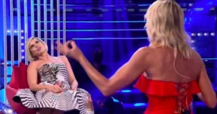 Antonella Elia attacca duramente Matilde Brandi: "Iena" (VIDEO)