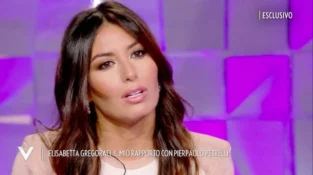 Elisabetta Gregoraci si sfoga: "Ci sono attacchi che fanno male"