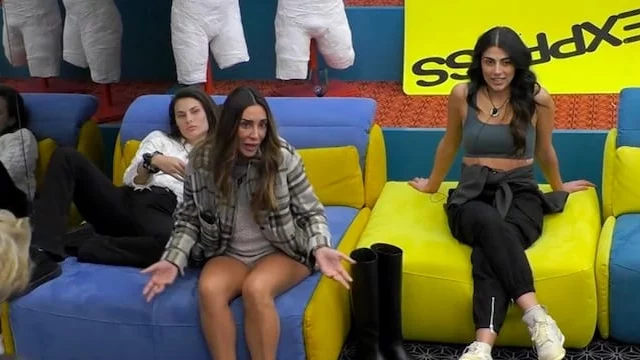 Sonia Lorenzini difende Dayane Mello e litiga con Giulia Salemi (VIDEO)