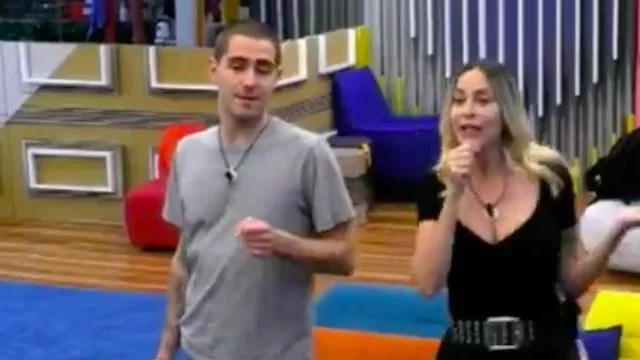 Tommaso Zorzi e Stefania Orlando cantano Felicità (VIDEO)